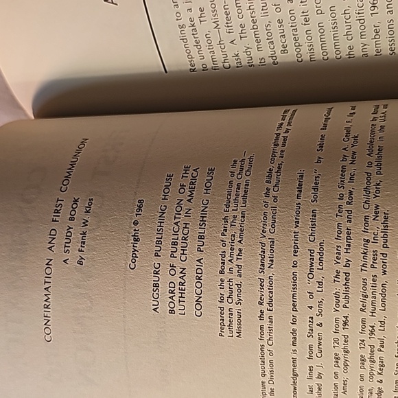 Confirmation and first communion vintage religious book - Picture 4 of 5